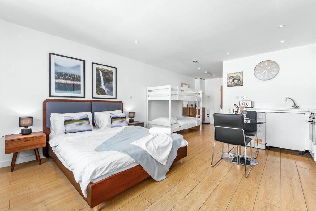 Apartamento Piccadilly Haven, Flat In London Vr12 Exterior foto