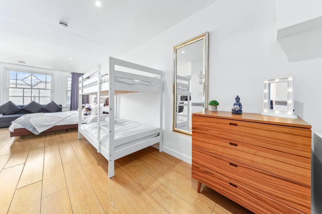 Apartamento Piccadilly Haven, Flat In London Vr12 Exterior foto