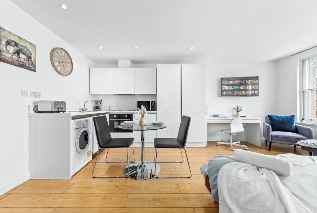 Apartamento Piccadilly Haven, Flat In London Vr12 Exterior foto